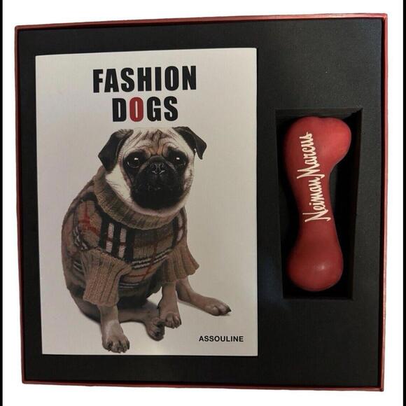 NWB Neiman Marcus Fashion Dog Gift Set Book & Rubber Dog Chew With Box
